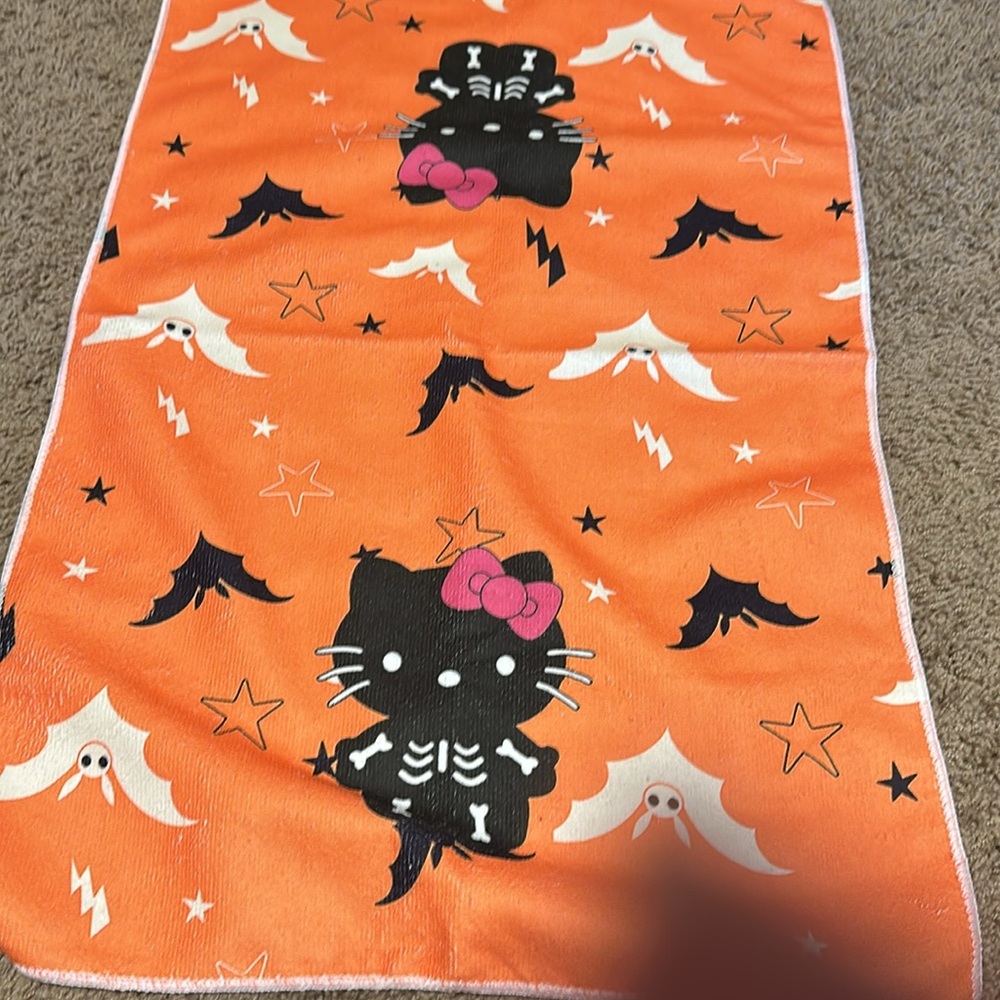 Hello Kitty bundle - Picture 2 of 5